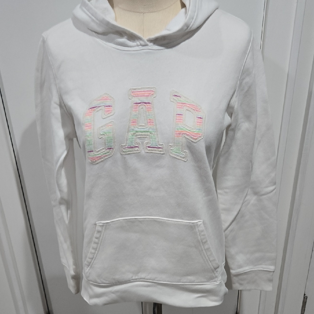 GAP White Hoodie with Multicolor Logo Size Medium Cozy Chic Hoodie